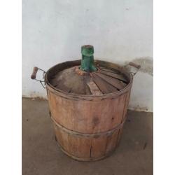 Gistfles met houten mand / gistfles / wijnfles / brocante