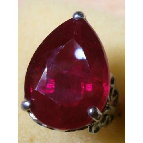 Ca 1960 Robijn design fashion ring excellent uitstraling
