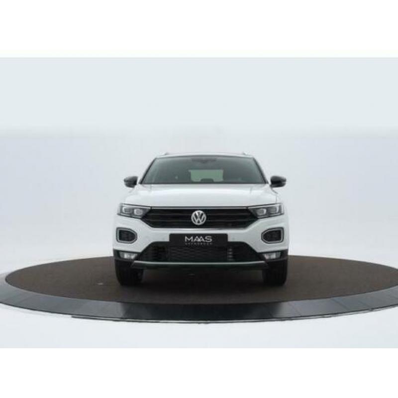 Volkswagen T-Roc 1.5 TSI Sport | Executive pakket | Winterpa