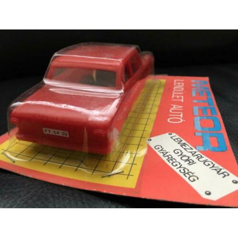 Plastic auto Ford Taunus Lendulet auto Made in Hongary 1983