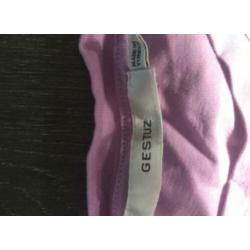 Gestuz T-shirt, maat S!