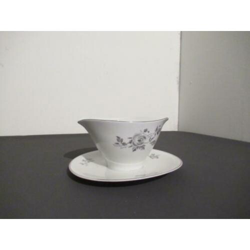 Cmielow Black And White Floral Measurements