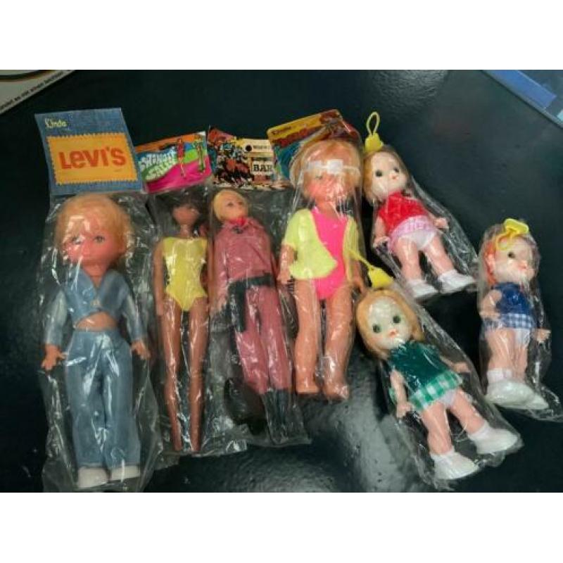Collectie vintage poppen