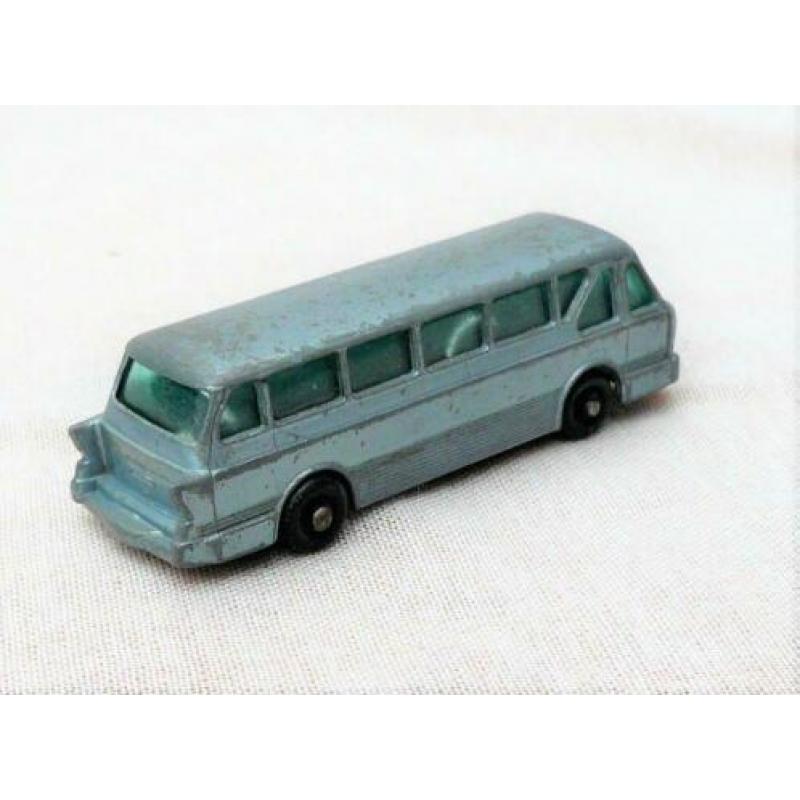 Matchbox 40B Leyland Royal Tiger coach bus touringcar.