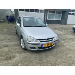 Opel Corsa 1.2-16V Silverline met 1 jaar APK