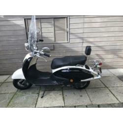 Retro scooter