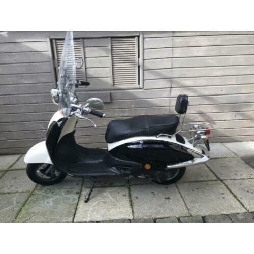 Retro scooter