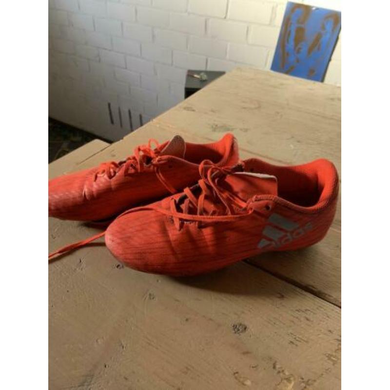 Adidas voetbalschoenen maat 36
