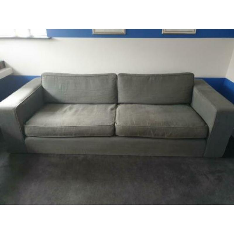 mooie 3 zits bank kleur grijs