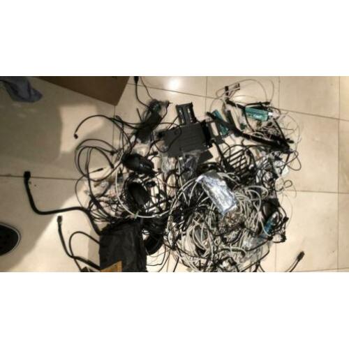 Kabel en 2 logitech mousen