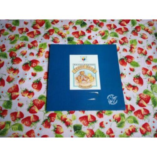 Peter Fagan miniatuur beren teddyberen beeldjes folder