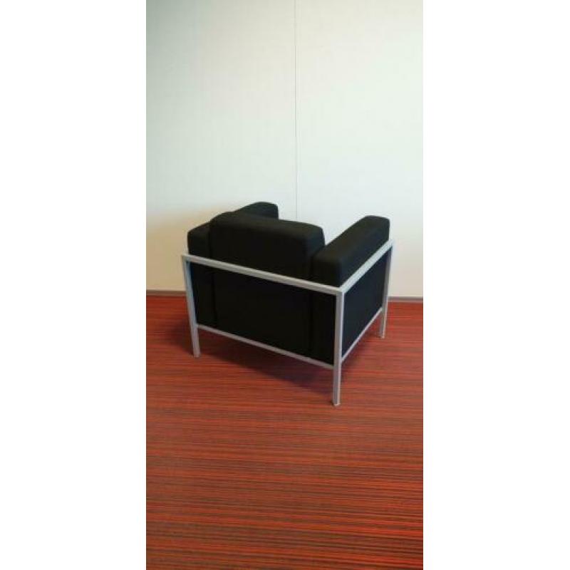 2x zwart stoffen Fauteuil