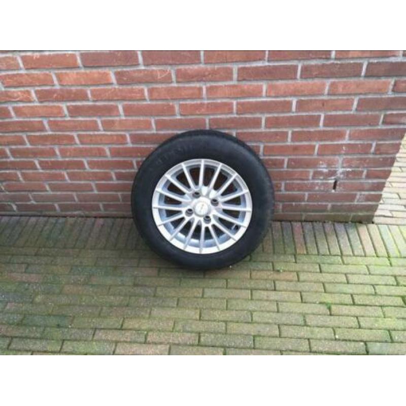 Velgen met banden 175/65R14