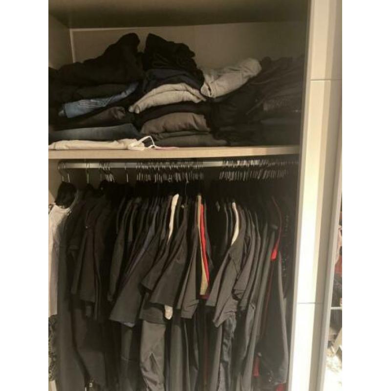 Kledingkast met spiegel 210x220 wit zelf uit elkaar halen
