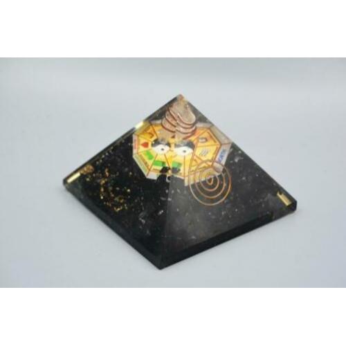 Zwarte Toermalijn Orgoniet pyramide - 7 x 5,5 cm
