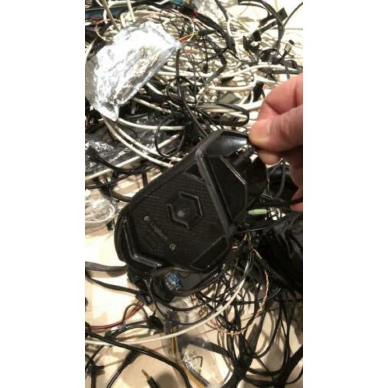 Kabel en 2 logitech mousen
