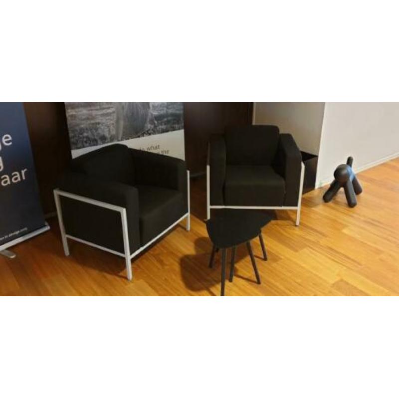 2x zwart stoffen Fauteuil