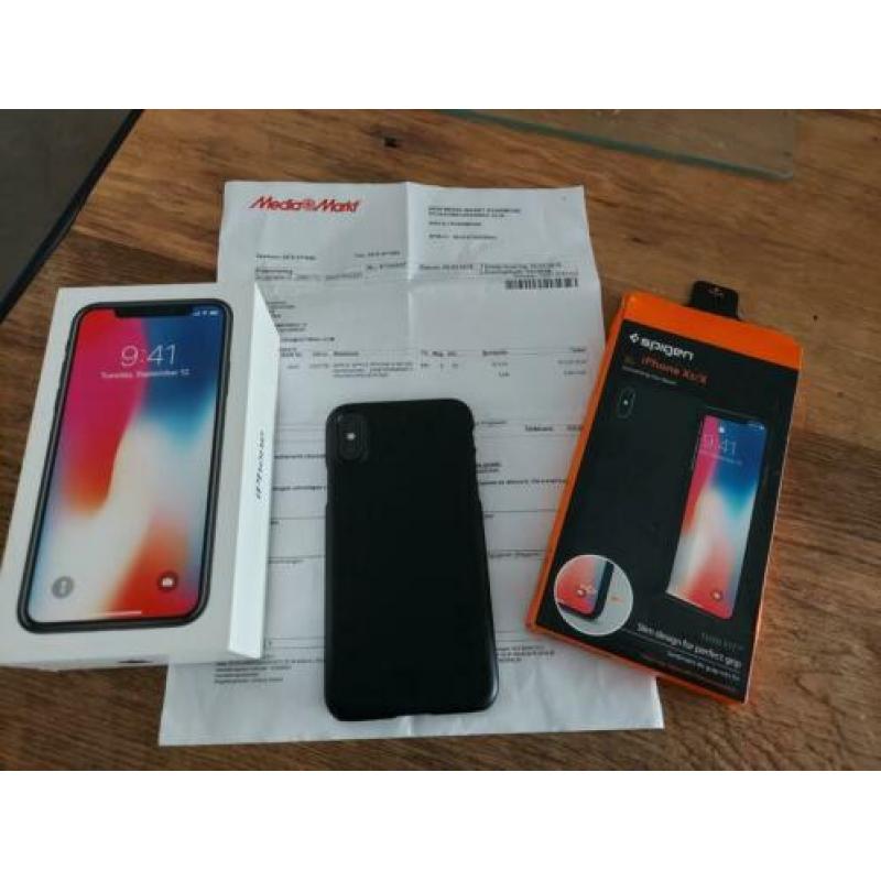 iPhone X