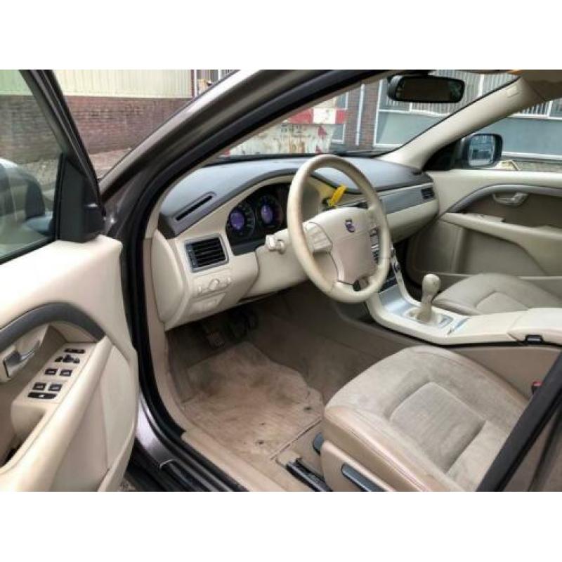 Volvo XC70 2.4 D5 Summum Handgeschakeld