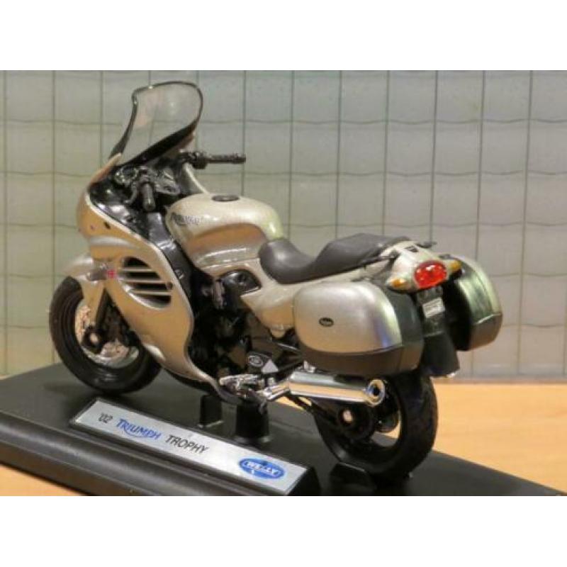 Triumph Trophy 1:18 12175 Welly