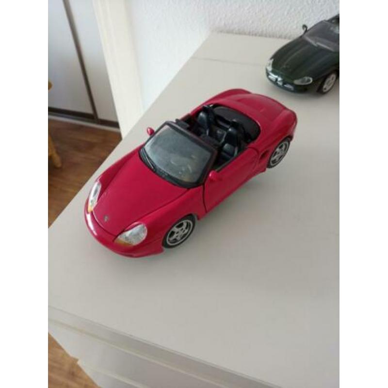 Jaquar xk8__porsche borster___mercedes Benz slk__camaro 228.
