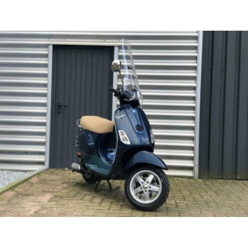 Vespa LX50 In Uitstekende Staat! Winteractie!!