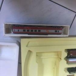 2 Jouef treinsets en extra wagon voor 45 euro