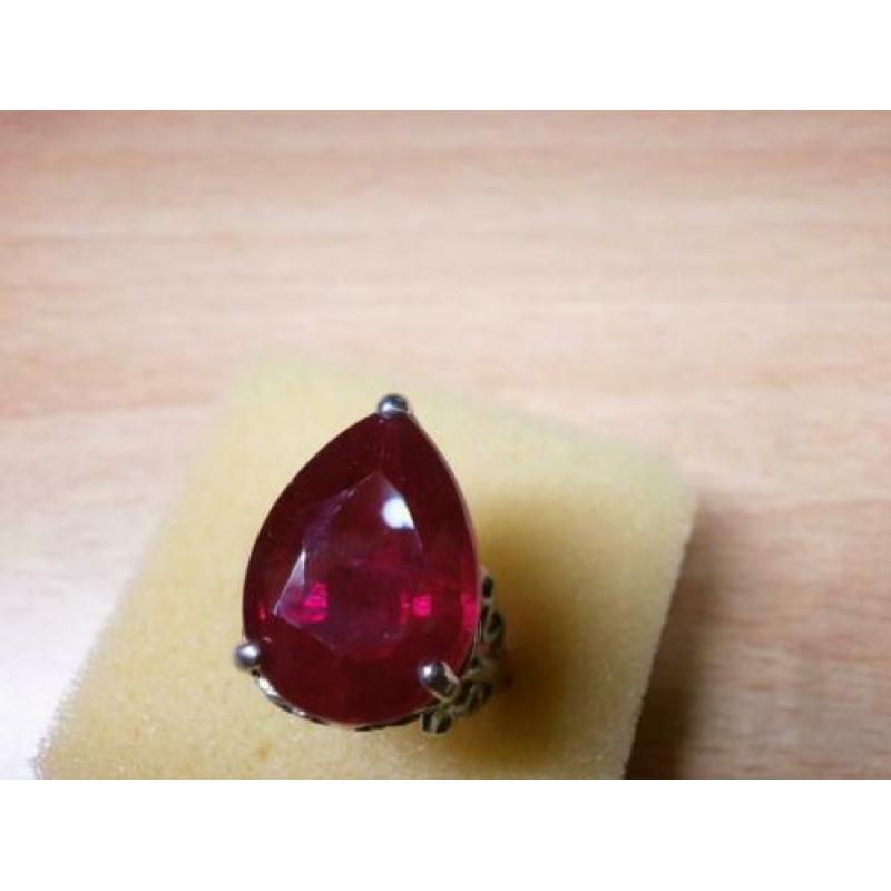 Ca 1960 Robijn design fashion ring excellent uitstraling