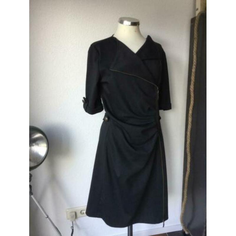 Pracht zwart tricot jurk 38