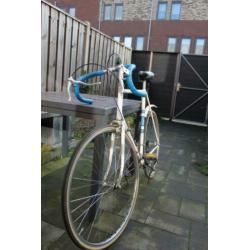 Vintage/retro wielrenfiets roomwit