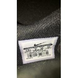 Voetbal schoenen nike maat 38