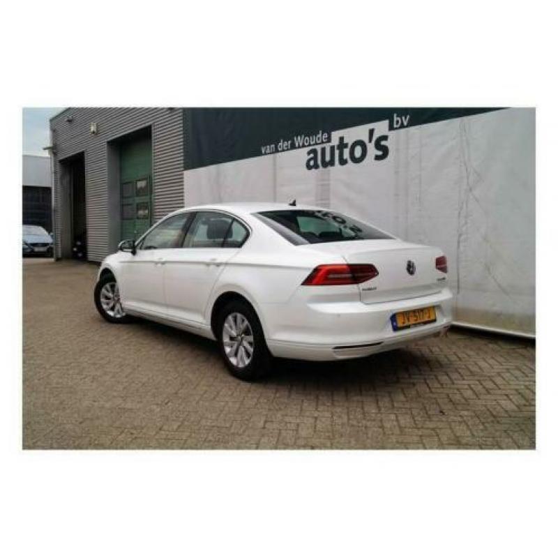 Volkswagen Passat 1.6 TDI 120pk Connected -NAVI-ECC-PDC-