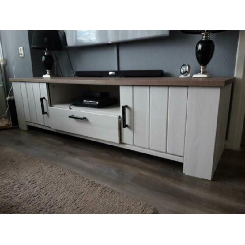 Tv kast landelijk