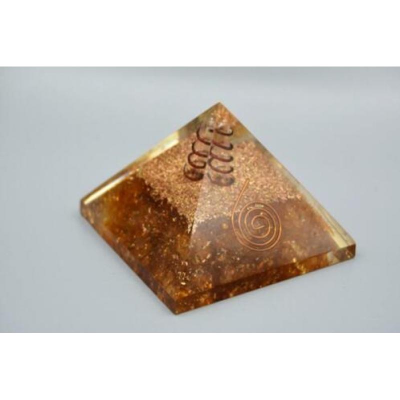 Zwarte Toermalijn Orgoniet pyramide - 7 x 5,5 cm