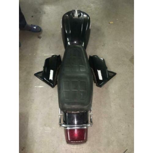 Honda cb750 KZ tank zijkappen en achterlicht