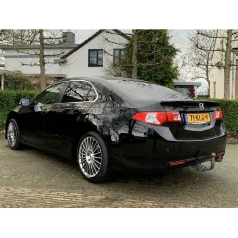 Honda Accord 2.0i Elegance Limited Edition, Clima, Trekhaak,