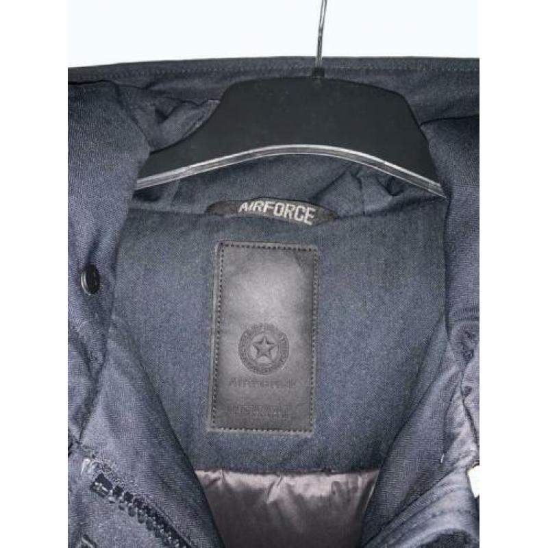 Airforce jas Maar Xl valt als M