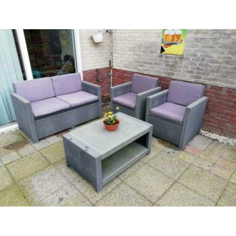 gebruikt setje tuinmeubilair inclusief kussens