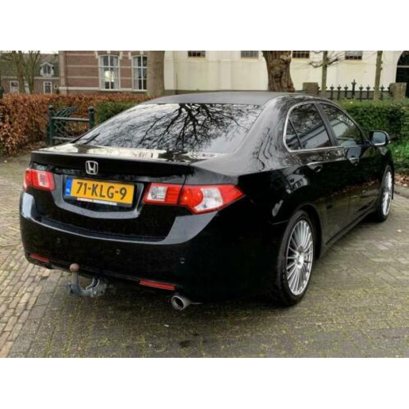 Honda Accord 2.0i Elegance Limited Edition, Clima, Trekhaak,