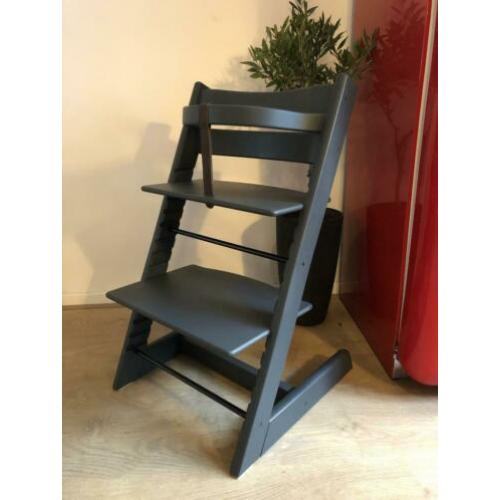 Stokke Tripp Trapp met Beugel - Nieuw model - Mat antraciet