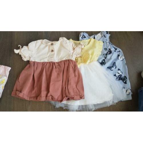 Pakket meisjes kleding maat 74 / 80