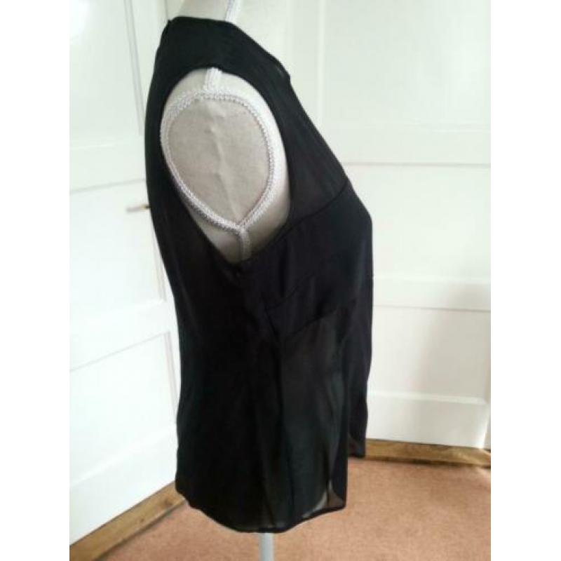 Prachtige zwarte blouse van KYUOSO maat 40