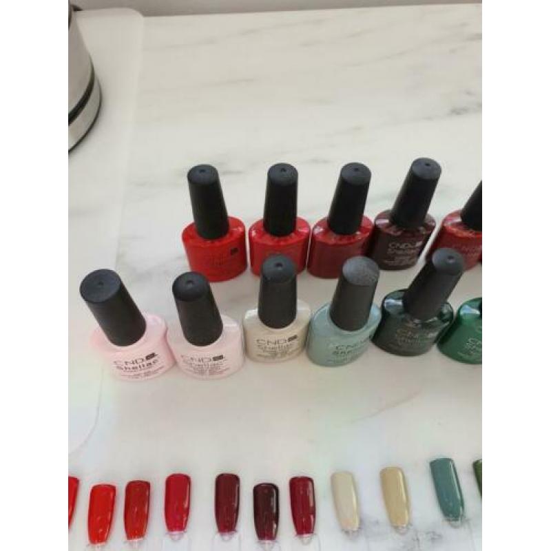 Cnd shellac allemaal nog bijna vol. 15 stuks