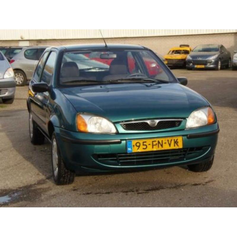 Mazda 121 1.3i GLX Nieuwe APK
