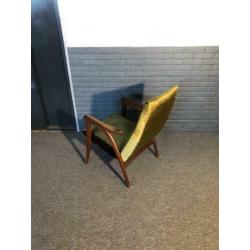 Ultra mooie Vintage Deense design stoel met zwevende leuning