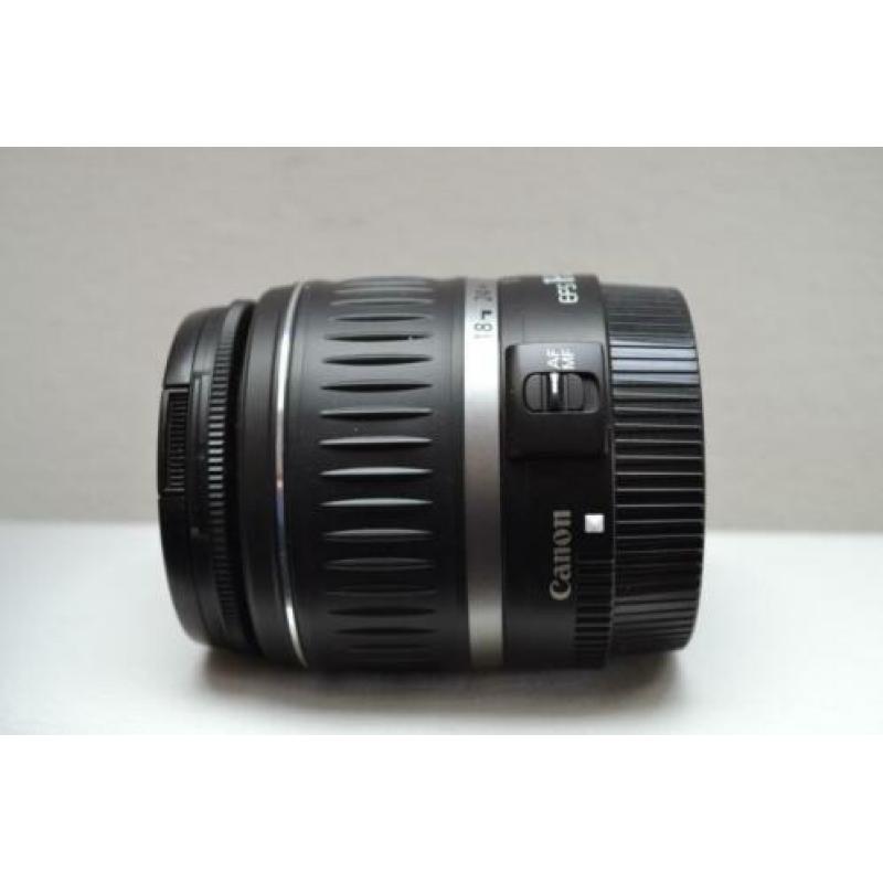 Canon EF-S 18-55mm 3.5-5.6 II zoom lens