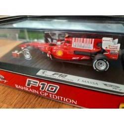 1/43 Hot Wheels Ferrari F10 #7 F. Massa GP Bahrein 2010