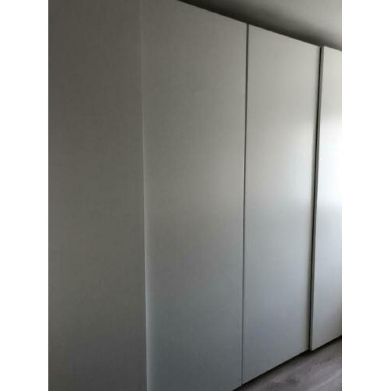 Witte pax kast van ikea 3 meter!