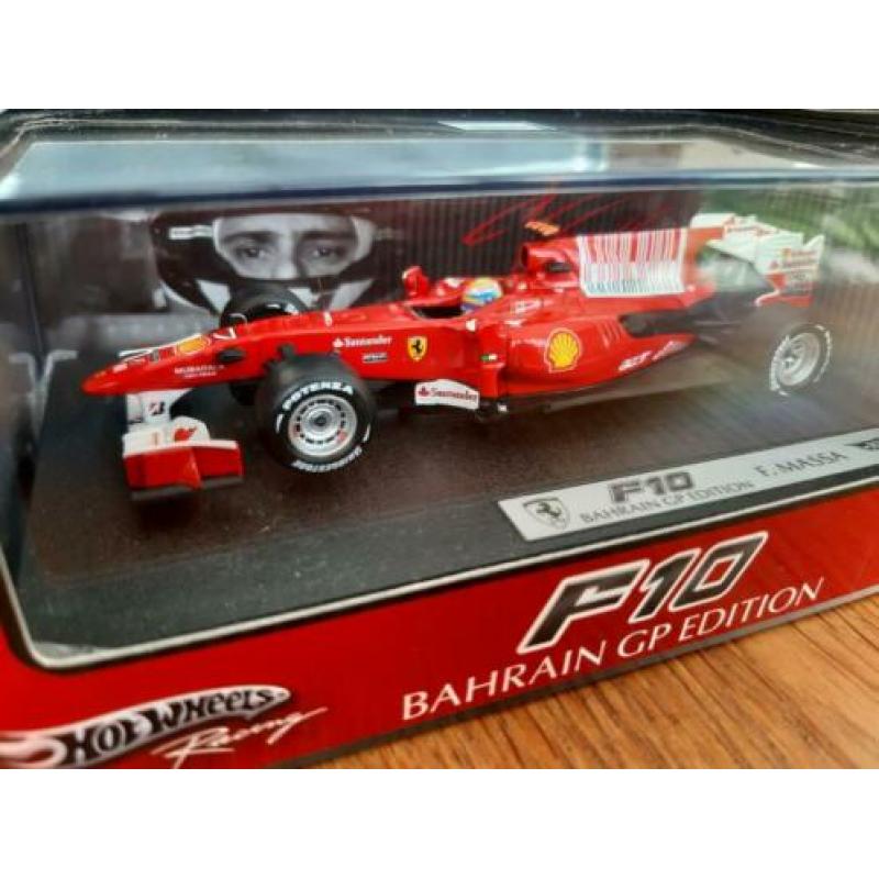 1/43 Hot Wheels Ferrari F10 #7 F. Massa GP Bahrein 2010