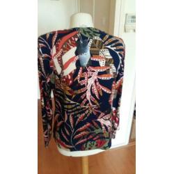 PRACHTIGE BLOUSE; kapot MODA ( S ) NIEUW.